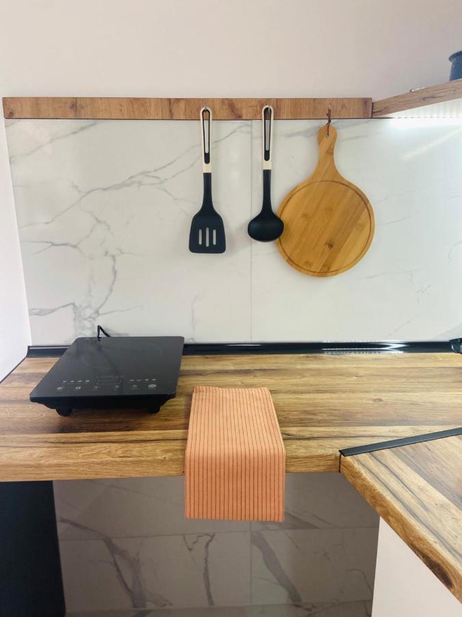 Urban Chic Studio Nis Bagian luar foto
