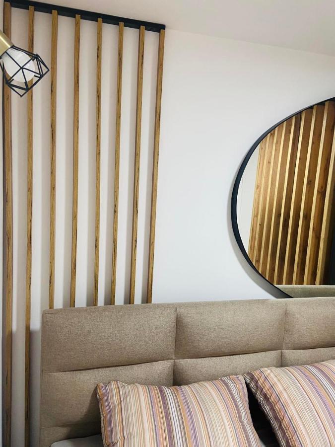 Urban Chic Studio Nis Bagian luar foto